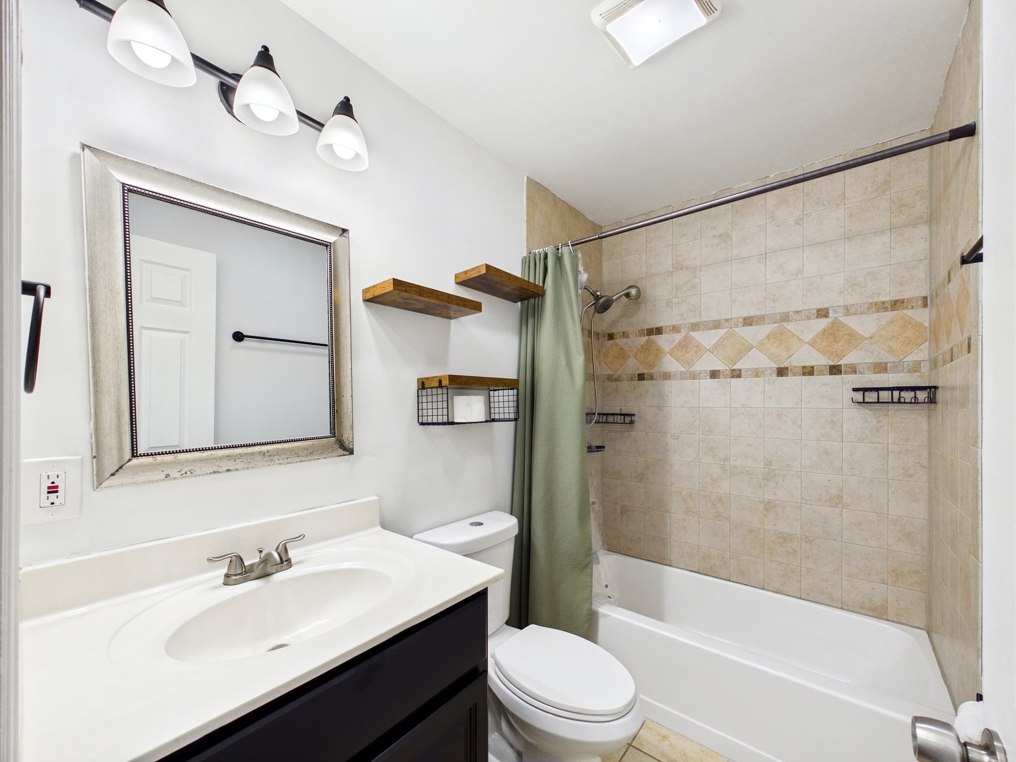 Gallery image slideShow10