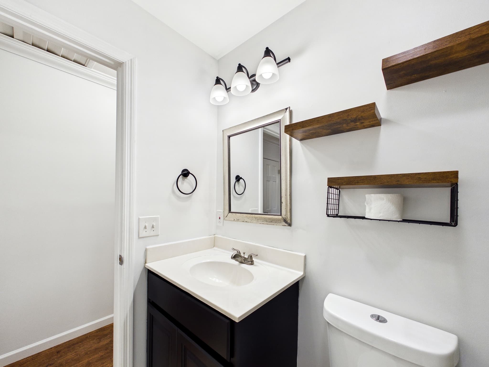 Gallery image slideShow11