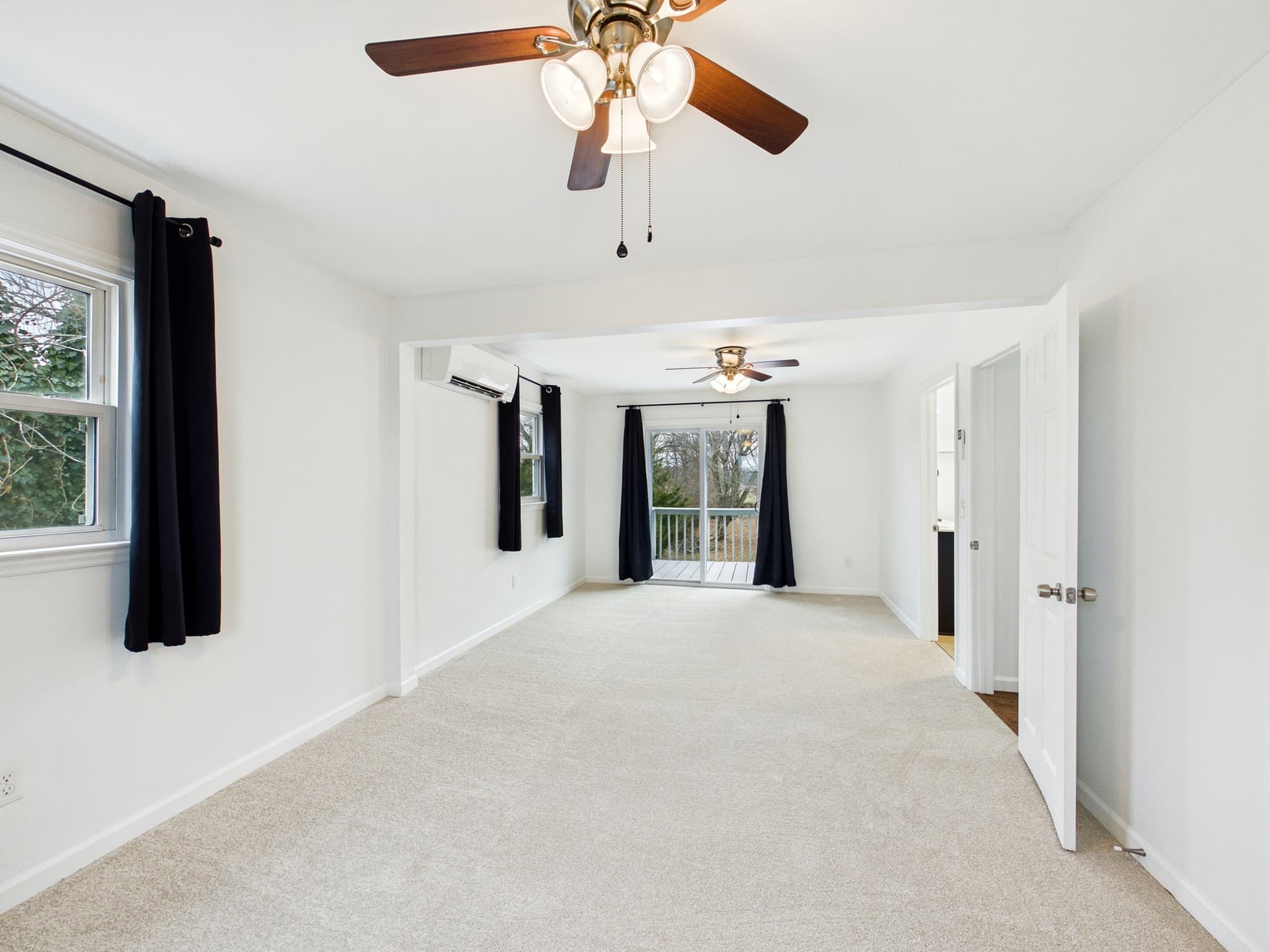 Gallery image slideShow15