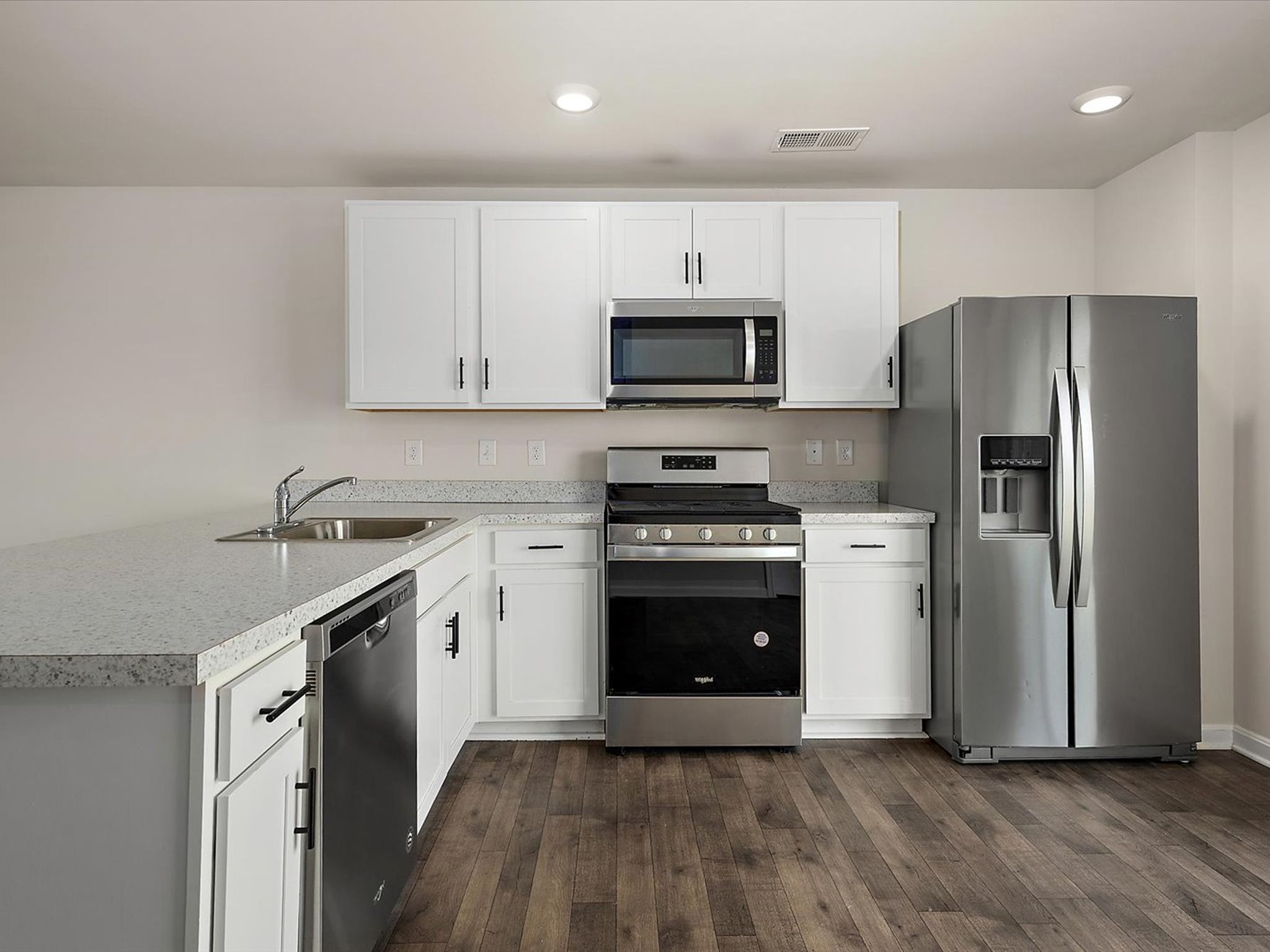 Gallery image slideShow4