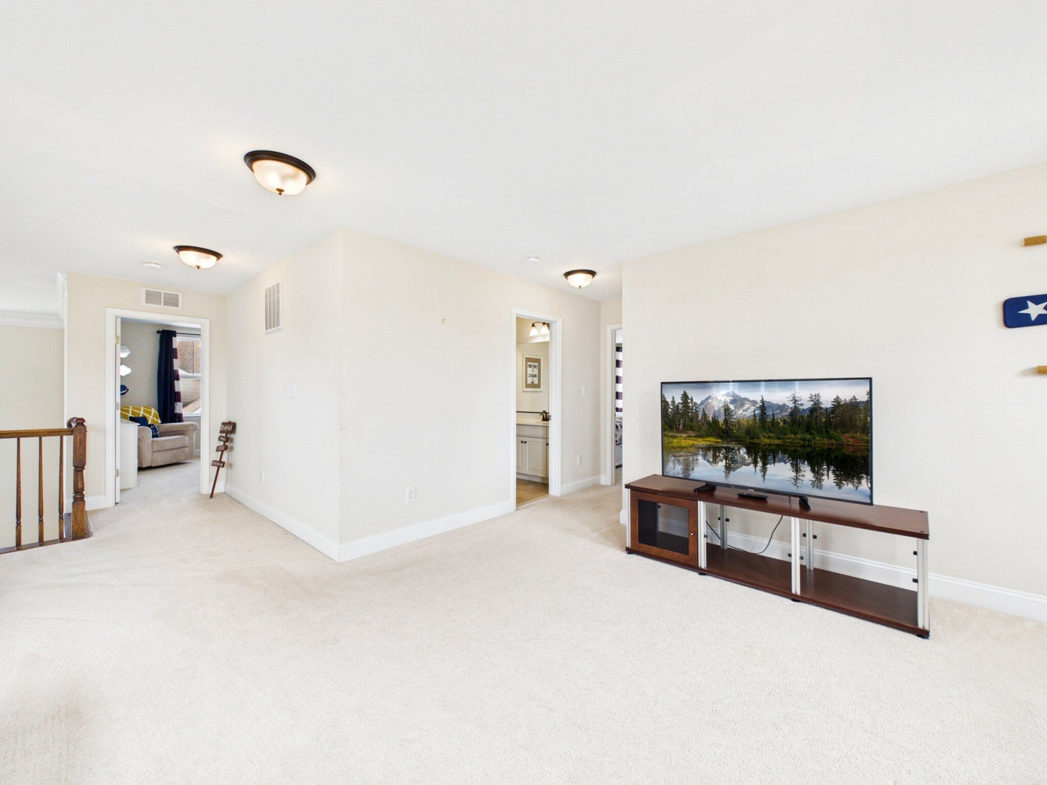 Gallery image slideShow53