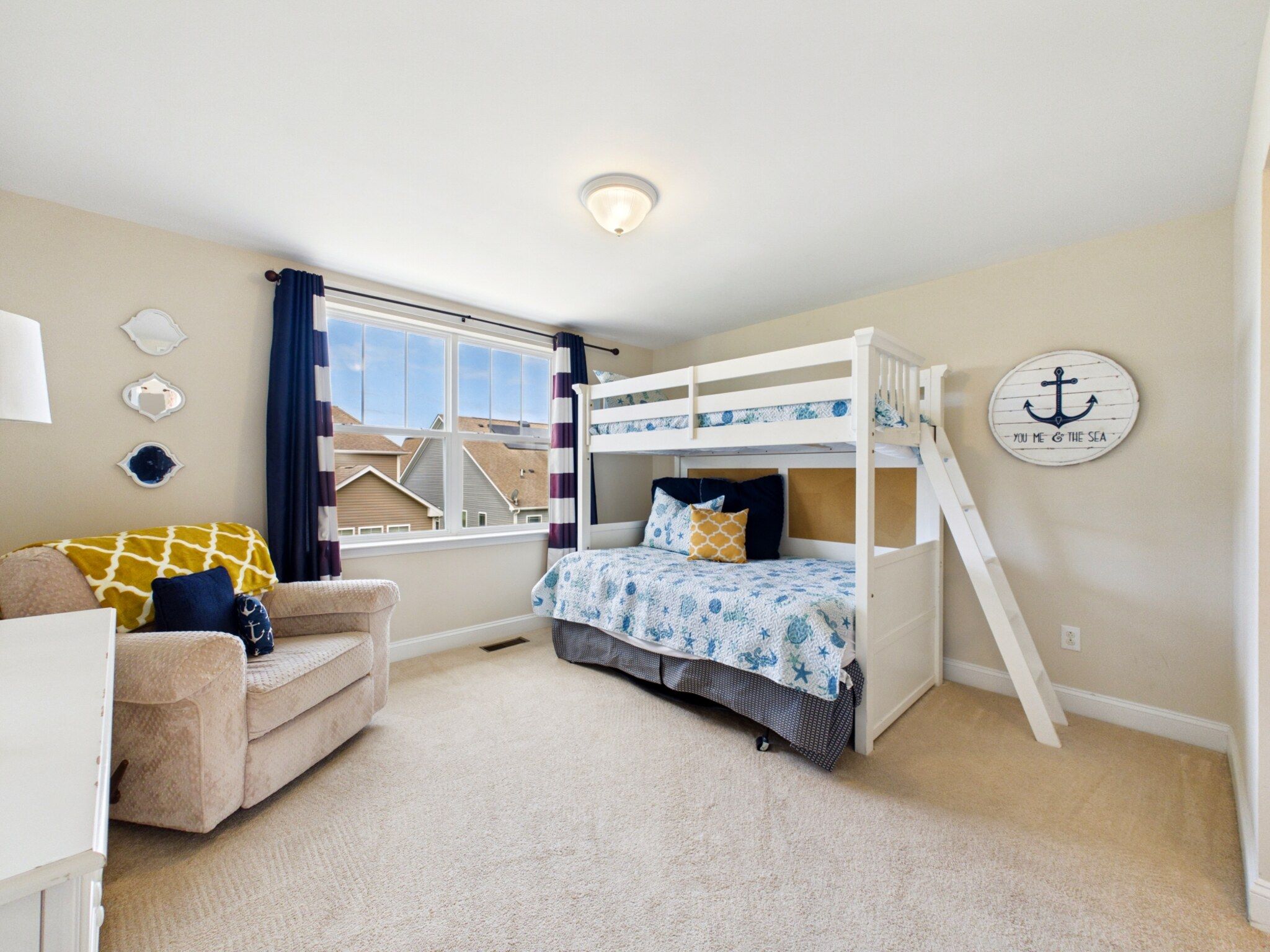 Gallery image slideShow62